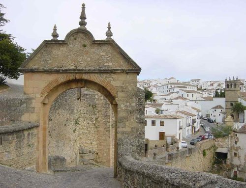 Arco de Felipe V de Ronda: historia y qué ver en su entorno